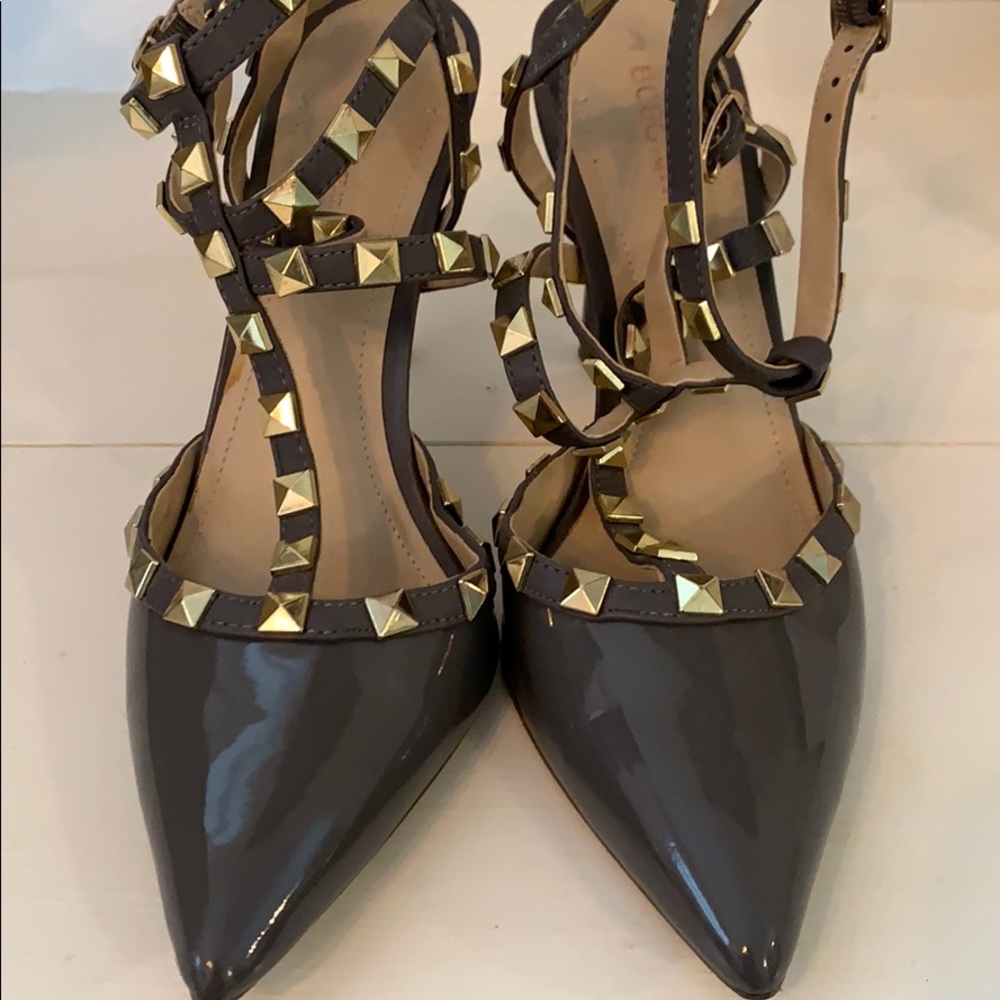 Gray Patten BCBG Generation Studded Pumps Size 8